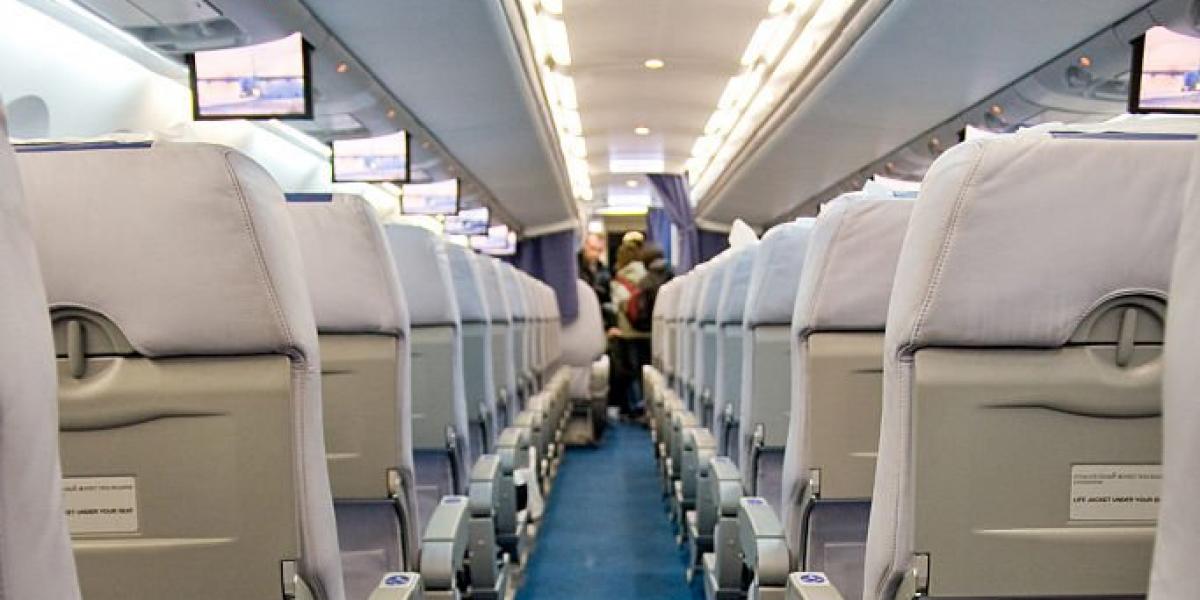 Interior de un avión