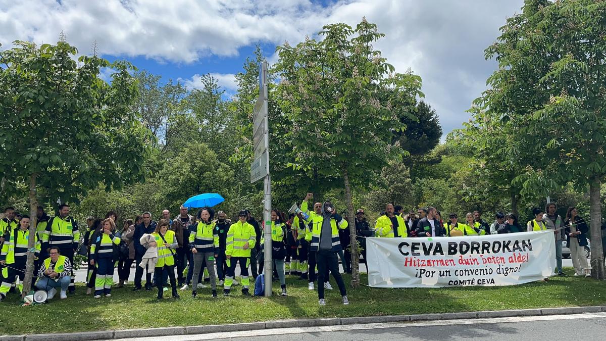 Concentracin frente a CEVA LOGISTICS en la planta de Vitoria-Gasteiz